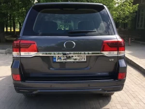 Накладки на бампер Toyota LC 200 (16-21) - Middle East (черные) 8