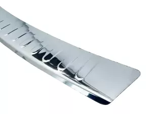 Накладка на задній бампер VW Golf Plus (09-14) рестайлінг - Nitto (хром) 4