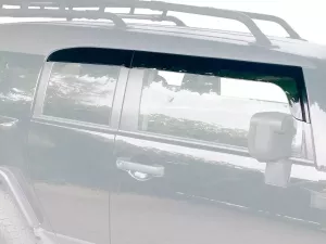 Дефлектори вікон Toyota FJ Cruiser (06-22) - Niken (накладні)