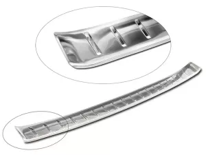 Накладка на задній бампер Toyota Rav4 VI (XA60; 26-) - Avisa (срібна) 2
