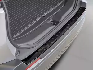 Накладка на задній бампер Toyota Rav4 VI (XA60; 26-) - Avisa (графітова)