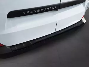 Накладка на задній бампер VW T7 Transporter (24-) - Avisa (чорна) 3