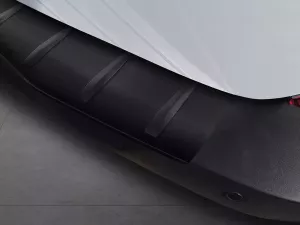 Накладка на задній бампер VW T7 Transporter (24-) - Avisa (чорна) 6