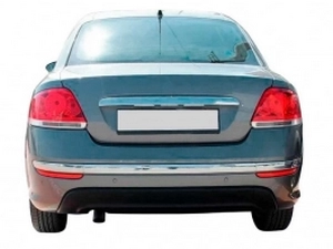 Хром молдинг заднего бампера Fiat Linea (12-18) Sedan 4
