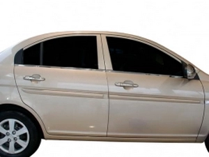 Хром нижні молдинги вікон Hyundai Accent III (MC; 06-10) Sedan 4