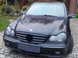 ﻿Решётка Mercedes C W203 (00-07) - CL стиль (черная) 4