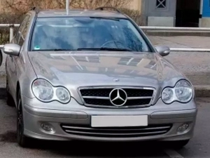 Решётка Mercedes C W203 (00-07) - SL стиль (хром/черная) 4