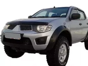 Дефлектор капота Mitsubishi L200 IV (06-14) - Hic (акрил) 2