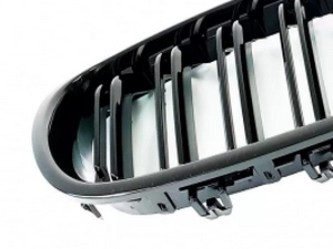 Решётка BMW 5 F10 / F11 (10-17) - двойные ребра (глянецевая) 3