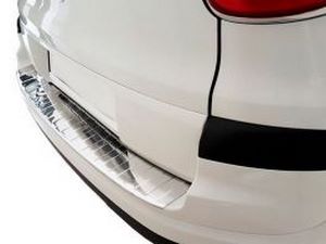 Накладка на задний бампер Fiat 500L (17-) - Avisa 3