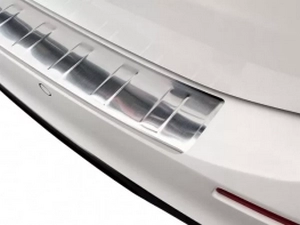 Накладка на задний бампер BMW 5 G31 LCI (20-23) - Avisa (стальная) 3