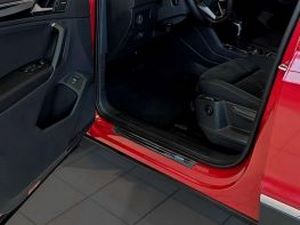 Накладки на пороги VW Tiguan II / Allspace (16-23) - Avisa (чёрные) 5