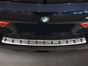 Накладка на бампер BMW 5 G31 (17-20) - Strong (серебряная) 6