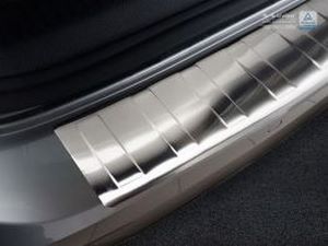 Накладка на задний бампер VW Golf VII (17-) Универсал - Avisa (сталь) 2
