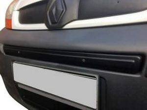 Зимняя накладка на решётку Renault Trafic II (01-14) - средняя 7
