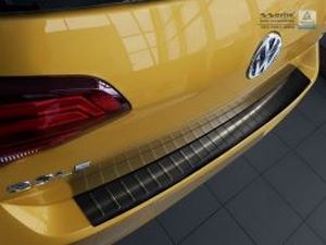 Накладка на задний бампер VW Golf VII (12-20) Хэтчбек - Avisa (чёрная) 6