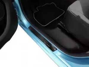Накладки на пороги Renault Zoe (19-) рестайлинг - Avisa (чёрные) 5