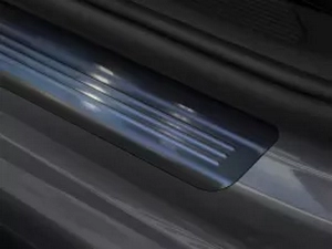 Накладки на пороги VW Golf VIII (20-) - Avisa (чёрные) 2