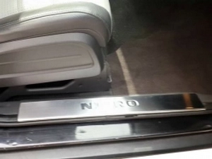 Накладки на пороги Dodge Nitro (07-12) - Carmos (верхние) 3