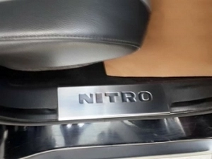 Накладки на пороги Dodge Nitro (07-12) - Carmos (верхние) 4