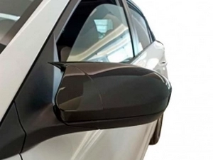 Чёрные накладки на зеркала Hyundai i20 II (GB; 14-20) - Bat стиль (без поворотников) 4