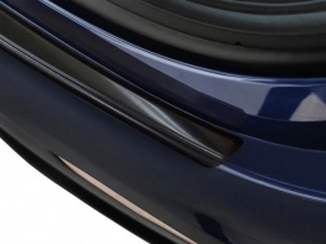 Накладка на задний бампер TESLA Model Y (20-) - Avisa (чёрная) 3