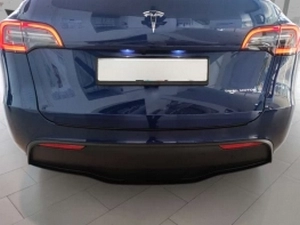 Накладка на задний бампер TESLA Model Y (20-) - Avisa (чёрная) 6