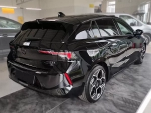 Накладка на задний бампер Opel Astra L (C02; 21-) Хэтчбек - Avisa (черная) 7