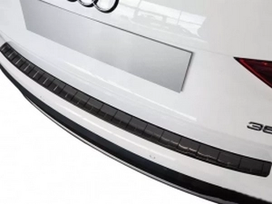 Накладка на задний бампер Audi Q3 II (F3; 18-) - Avisa (черная) 6
