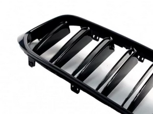 Решётка BMW 6 GT G32 LCI (20-23) - двойные рёбра (глянцевая) 3