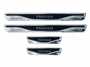 Накладки на пороги VW Tiguan II / Allspace (16-23) - Nitto (карбон стиль) 1