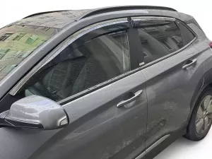 Дефлектори вікон Hyundai Kona II (SX2; 23-) - Hawk (з хром молдингом) 4