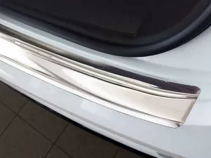 Накладка на задній бампер Audi Q8 (18-) - Avisa (глянцева) 2