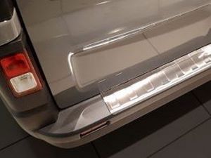 Накладка на задний бампер Opel Vivaro B (14-19) - Avisa 4