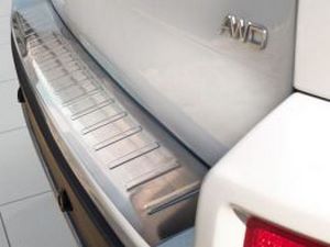 Накладка на задний бампер Volvo XC90 I (06-15) - Avisa 2