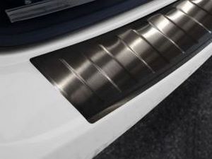 Накладка на задний бампер Porsche Cayenne II (11-14) - чёрная 2