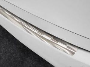 Накладка на задний бампер Porsche Cayenne II (11-14) - стальная 4