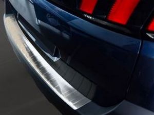 Накладка на задний бампер Peugeot 5008 II (17-23) - Avisa 4