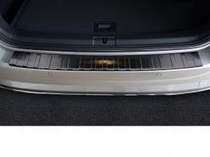 Накладка на задний бампер VW Golf VII (17-) Универсал - Avisa (чёрная) 4