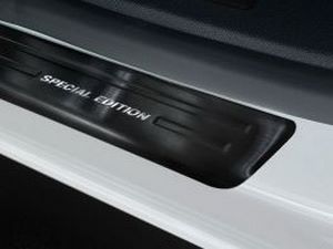 Накладки на пороги Citroen C5 Aircross (17-) - Avisa (чёрные) 3