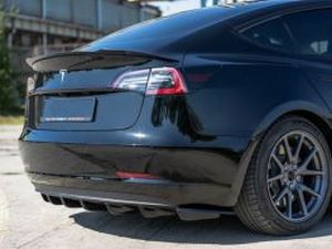 Диффузор задний Tesla Model 3 (17-) 3