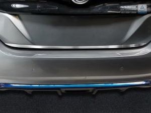 Накладка на кромку багажника Nissan Leaf II (ZE1; 18-) - Avisa (сталева) 2