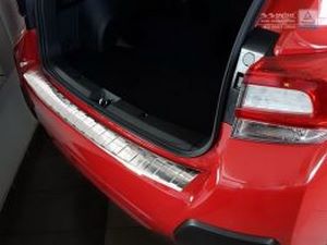 Накладка на задний бампер Subaru XV / Crosstrek (18-) 6