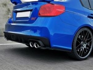 Центральний задній спліттер Subaru Impreza WRX STI (14-) - V1 2