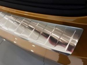 Накладка на задний бампер BMW X2 F39 M (18-20) - Avisa (стальная) 2