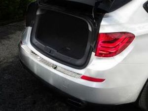 Накладка на бампер BMW 5 GT F07 (09-17) - Avisa (серебряная) 2