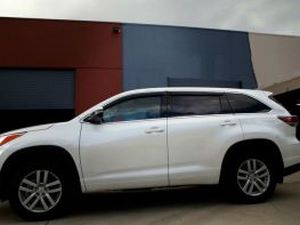 Дефлектори вікон Toyota Highlander III (XU50; 14-19) - Hic (з хром молдингом) 4