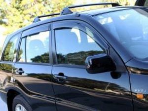 Дефлекторы окон Toyota Rav4 II (XA20; 01-05) 5D - Hic (накладные) 2