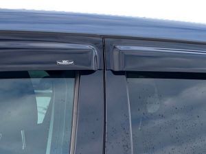 Дефлекторы окон Land Rover Discovery Sport (14-) - Hic (накладные) 4