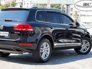 Дефлектори вікон VW Touareg II (7P; 11-18) - Hic (з хром молдингом) 8